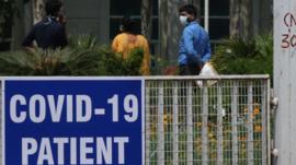 कोरोना वायरस: धर्म के आधार पर बंटा अहमदाबाद अस्पताल का कोविड वार्ड