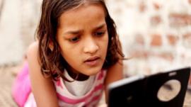 स्कूलों में ऑनलाइन क्लास से कितना होगा बच्चों को फ़ायदा