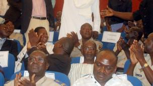Burkina: nouvelle loi anticorruption - BBC News Afrique