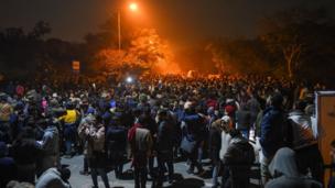 जेएनयू में हिंसा के बाद विरोध