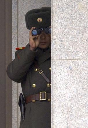 Un soldado de Corea del Norte