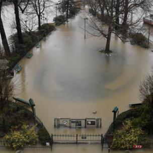 In Pictures River Seine Bursts Banks In Paris Bbc News