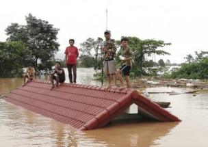 Các đập thủy điện thượng nguồn đang ảnh hưởng đến cuộc sống người dân hạ nguồn.