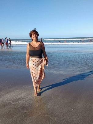 Olga Díaz, en la playa.