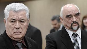 President Voronin (left) and Trans-Dniester leader Igor Smirnov
