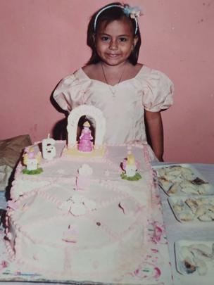 Paola Guzmán quando tinha 6 anos