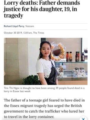 Gia đình Trần Thị Ngọc, 19 tuổi, tin rằng con gái mình tử nạn trong chiếc xe thùng