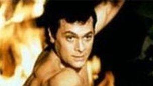 Tony Curtis fencing