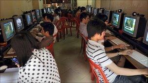 File image of internet shop in Hanoi