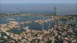 New flood zone around Shahdakot, Pakistan
