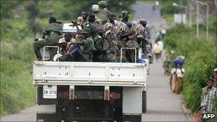 FDLR rebels on a UN truck in eastern DR Congo as they are repatriated (December 2005)