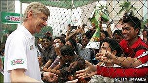 Arsenal manager Arsene Wenger meets Arsenal fans in Malaysia
