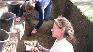 Archaeological dig at Newnham College