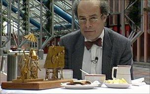 Professor Heinz Wolff with breakfast contraption