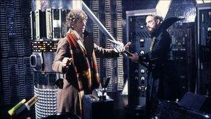 Tom Baker as the Doctor and Graham Crowden as Soldeed in The Horns of Nimon