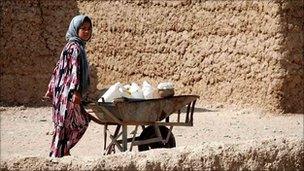 Girl in Mukhtar camp