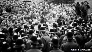 Police and miners at Orgreave coking plant
