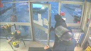 CCTV of security guard robbery