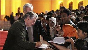 Robert De Niro signs autographs in Doha, 30 October