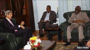 John Kerry meets Sudan's Second Vice-President, Ali Osman Taha (right), in Khartoum (6 November 2010)
