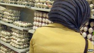 Iranian woman shopping in Tehran - 2007