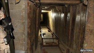 Tunnel found linking Tijuana and California