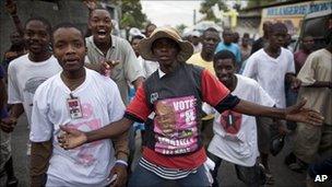 Supporters of Michel Martelly (1 December 2010)