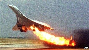 Concorde on fire as it leaves Charles de Gaulle airport, Paris (July 2000)