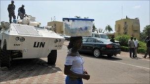 UN armoured vehicle guards Alassane Ouattara at hotel in Abidjan