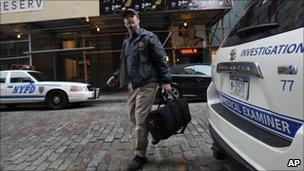 Investigators arrive at Mark Madoff's New York apartment