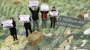 Greenpeace activists, 9 Dec 10