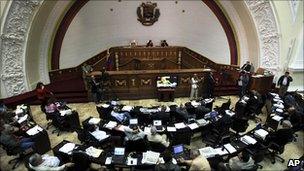 Lawmakers debating the enabling law in the Venezuelan congress