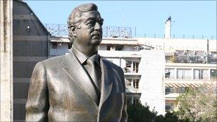 Statue of Rafik Hariri