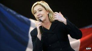 Marine Le Pen speaks at a FN meeting (Dec 2010)