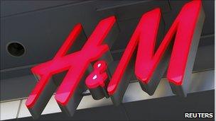 H&M sign
