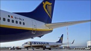 Ryanair planes