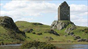 Smailholm Tower - Undiscovered Scotland