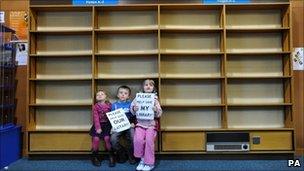 Library protest in Milton Keynes