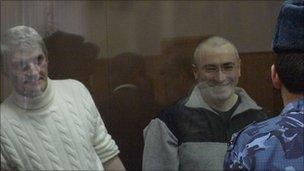 Platon Lebedev (L) and Mikhail Khodorkovsky (courtesy Cyril Tuschi)