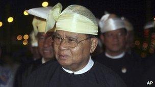 Burma's top leader, Gen Than Shwe, celebrates Union Day, 12 February