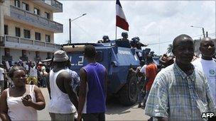 A French Gendarmerie patrol, Abidjan, April 12