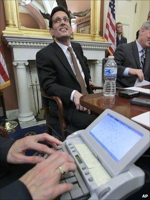 Stenographer works at Congress press conference