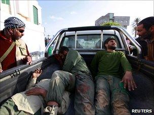 Libyan soldiers captured by rebels in Misrata (23 April 2011)
