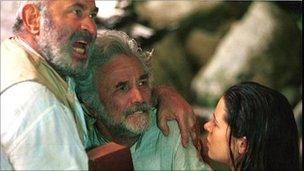 Bob Hoskins, Peter Falk and Elaine Cassidy in the Lost World