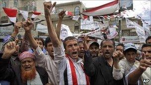 Protesters demand the resignation of President Ali Abdullah Saleh in Sanaa, Yemen, Wednesday, 25 May 2011
