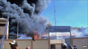 Customs warehouse in Puno on fire after it was attacked overnight