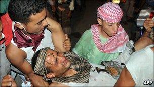 Injured protester in Taiz. 29 May 2011