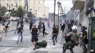 Riot police and protesters in Athens, Greece (15 June 2011)