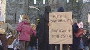 Protestio yng Nghaernarfon