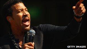 Lionel Richie To Headline Radio 2 Live c News